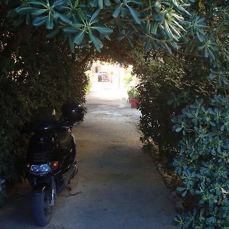 Adonis Beach Hotel Candia Esterno foto