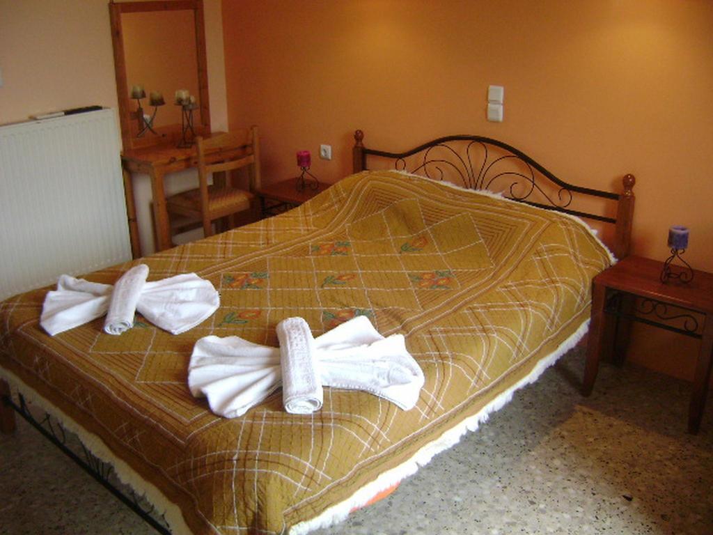 Adonis Beach Hotel Candia Esterno foto