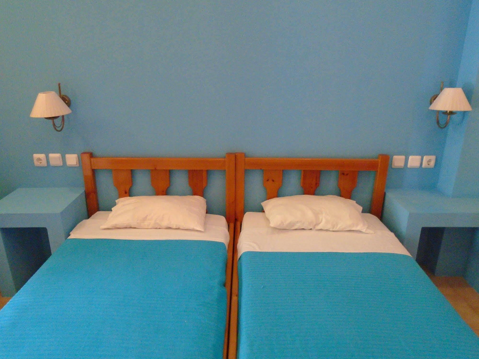 Adonis Beach Hotel Candia Esterno foto